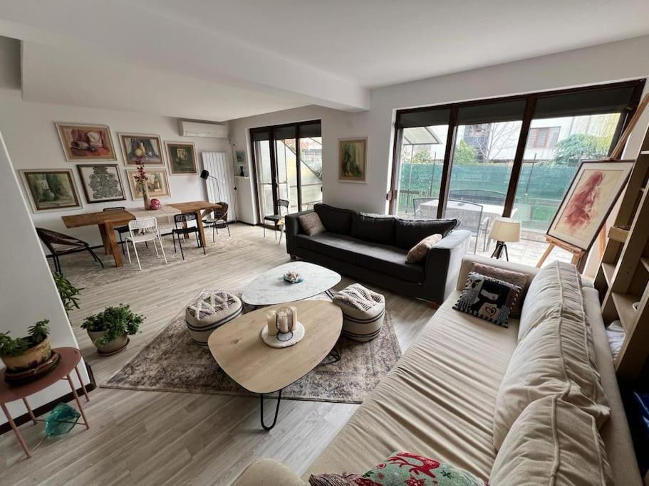 Kazanlak Large Guest House Apartment Near The Center With Full Kitchen & Dining Room, King Beds, Garden Patio, Free Parking & Self Check-In Exteriör bild