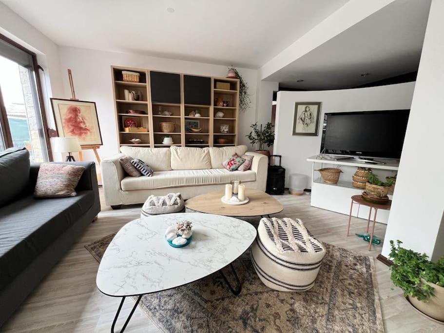 Kazanlak Large Guest House Apartment Near The Center With Full Kitchen & Dining Room, King Beds, Garden Patio, Free Parking & Self Check-In Exteriör bild